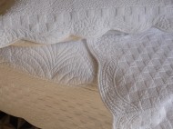 couvre-lit boutis provenal blanc