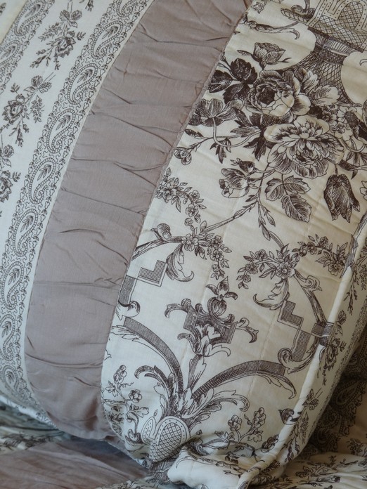 BOUTIS BAROQUE BEIGE