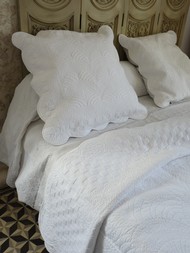 couvre-lit boutis provençal blanc