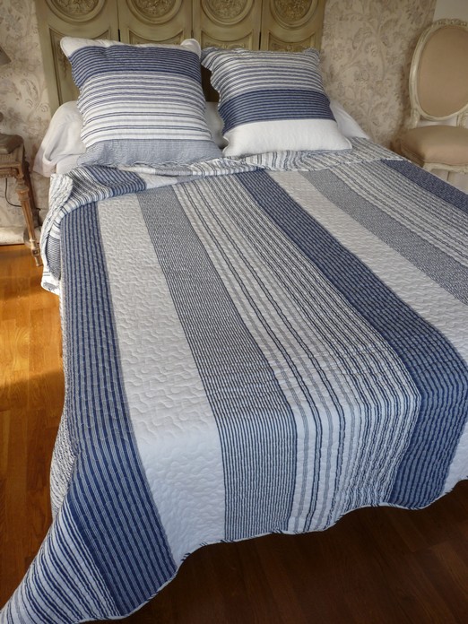 couvre-lit blanc bleu rayé 100 % coton 